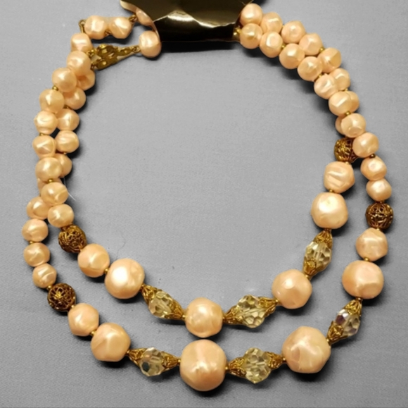 Pretty In PINK! Crystals & Gold Necklace - Picture 3 of 3